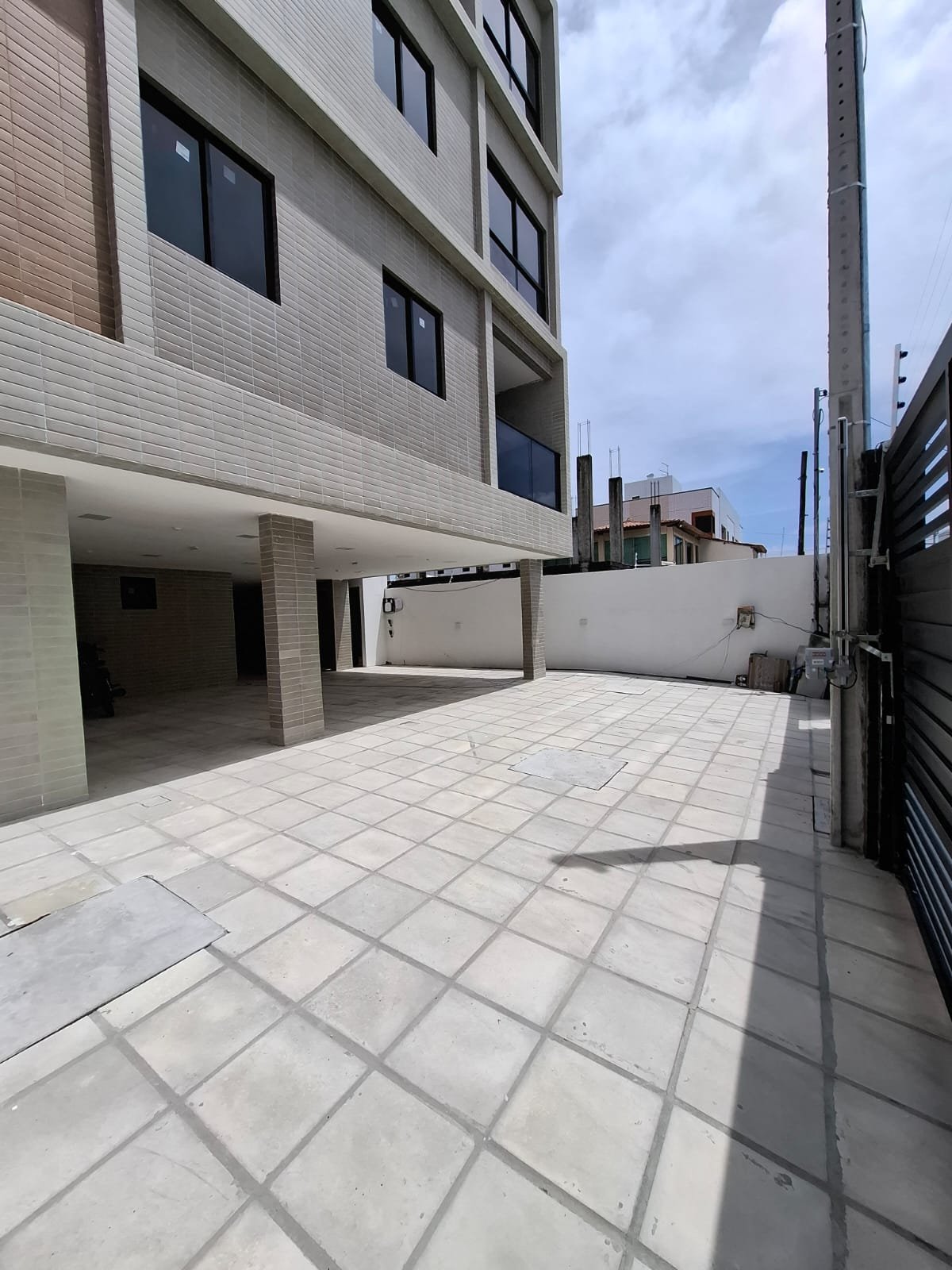 7d995f06-8b75-4935-a086-1af7ec0ccb3d