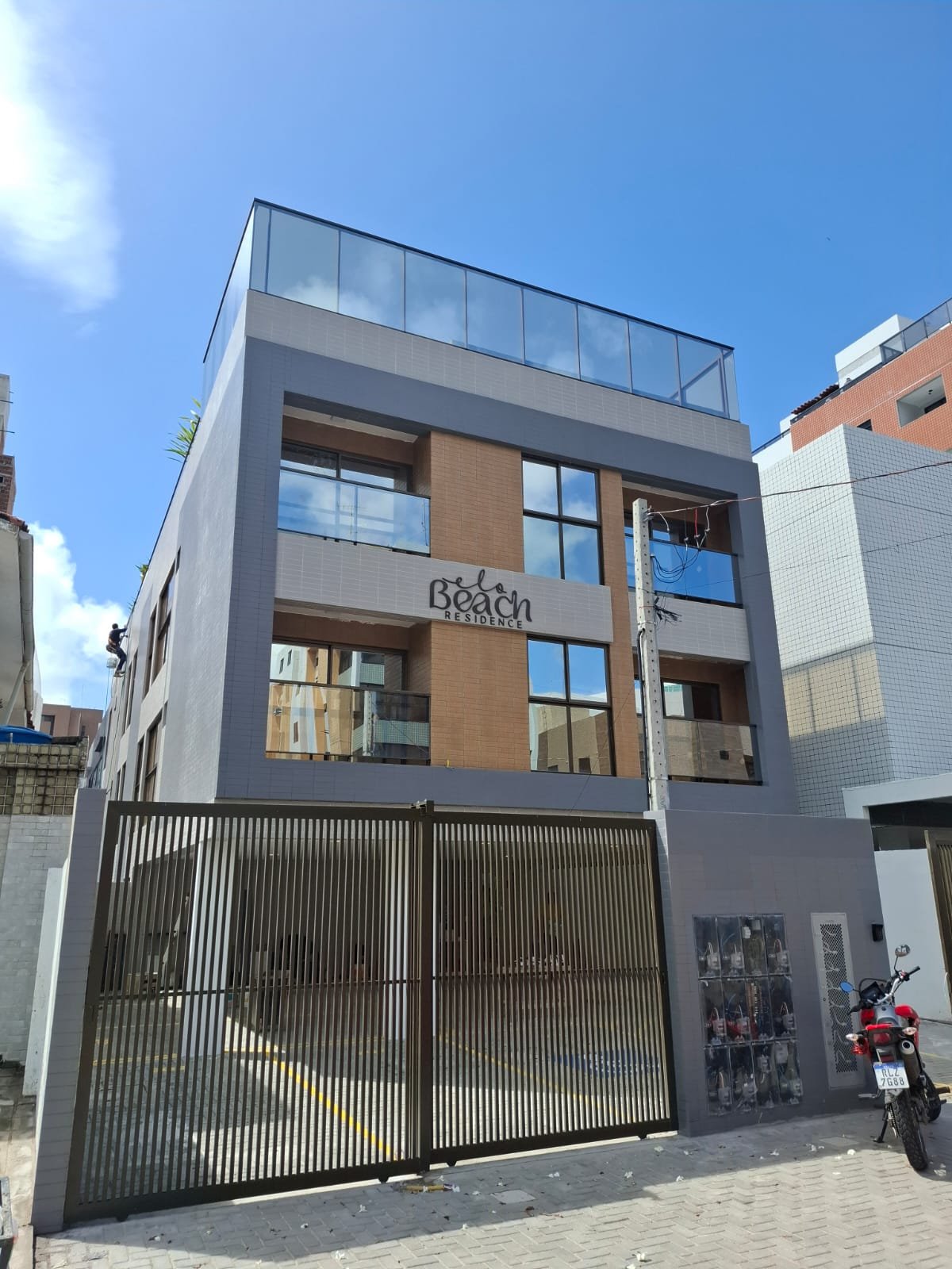 948e31c9-6a21-4f71-82ef-e18c1acee008